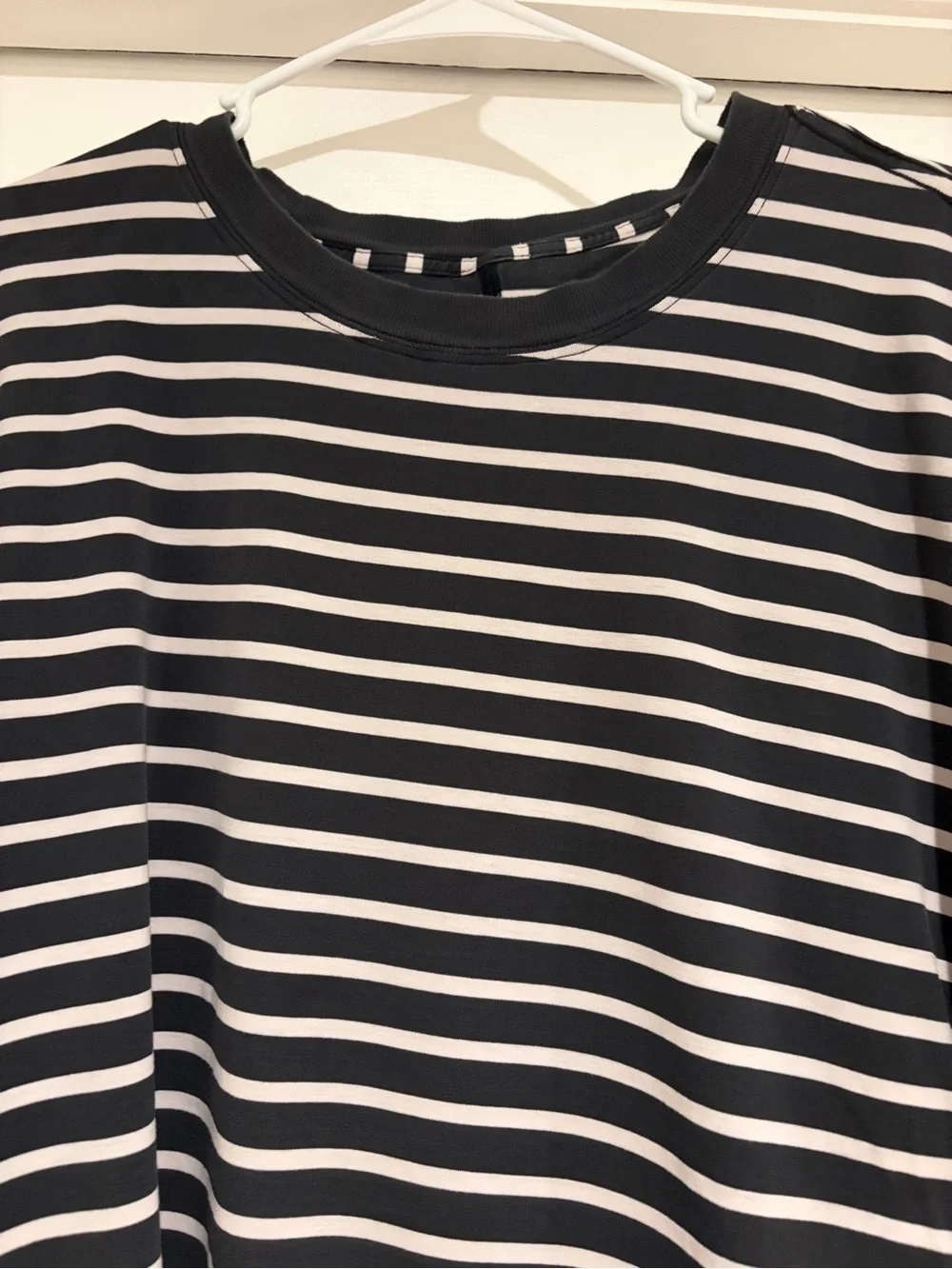 Lululemon All Yours Tee *Vitasea Yachtie Stripe Black Chrome Size 12 DAMAGED
